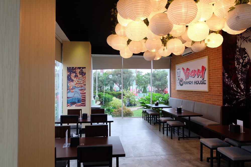 Ibis Budget Cikarang Festival Bekasi Exterior foto