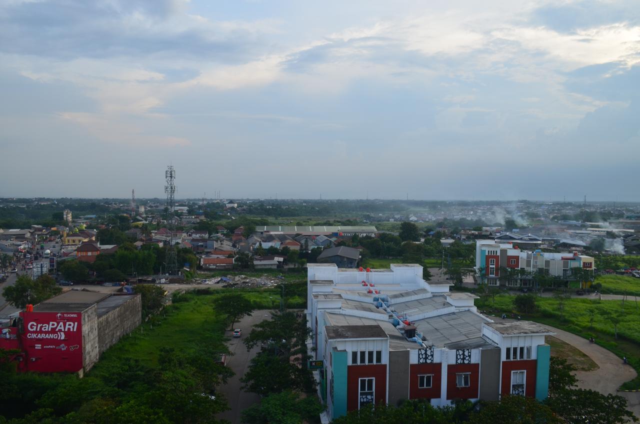 Ibis Budget Cikarang Festival Bekasi Exterior foto