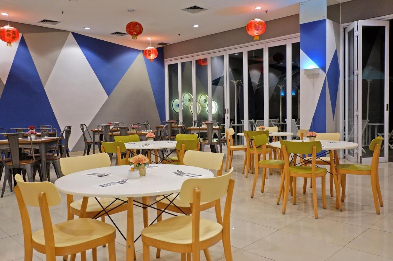 Ibis Budget Cikarang Festival Bekasi Exterior foto